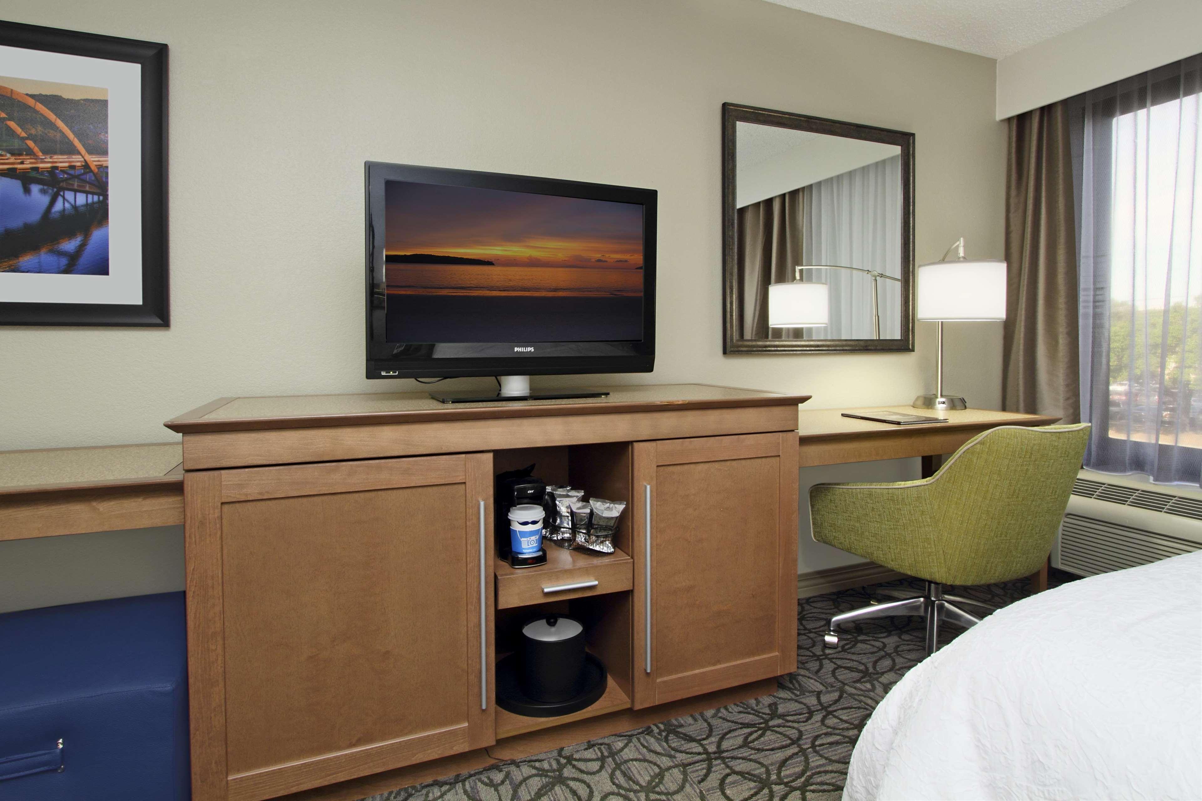Hampton By Hilton Austin South - I-35 & Ben White Hotell Exteriör bild